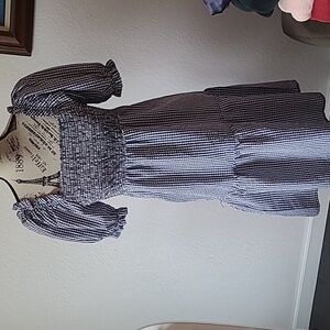 Navy blue gingham puff sleeve midi dress